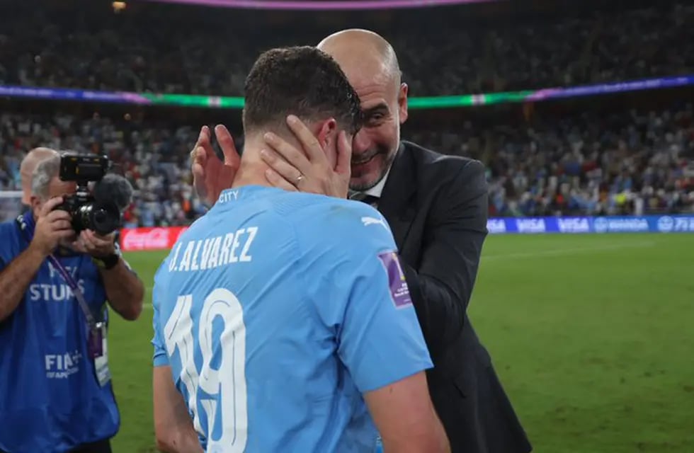 Julián Álvarez sin Manchester City-skjorte har VM-vinnermerket